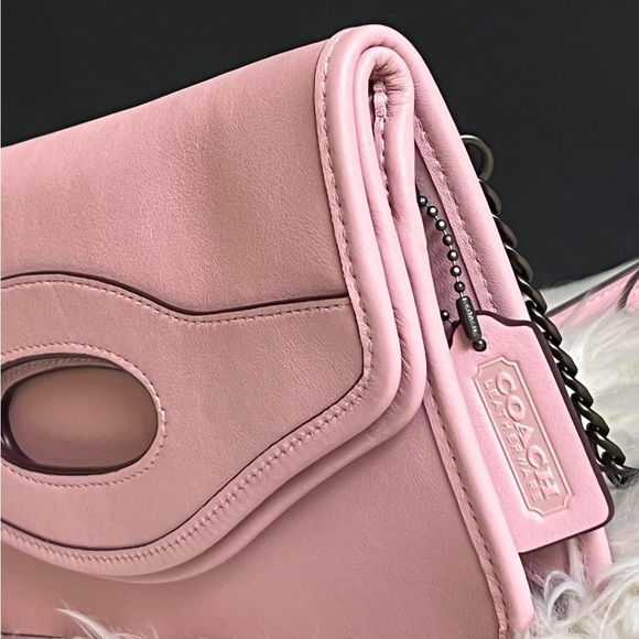 CA359 - Coach Foldover Cut Out Clutch Crossbody - Picture 5 of 15